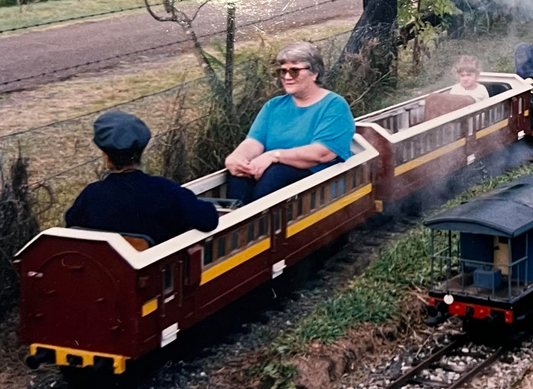 7.25'' Passenger Carriages - REDUCED - Windsor NSW - S1267