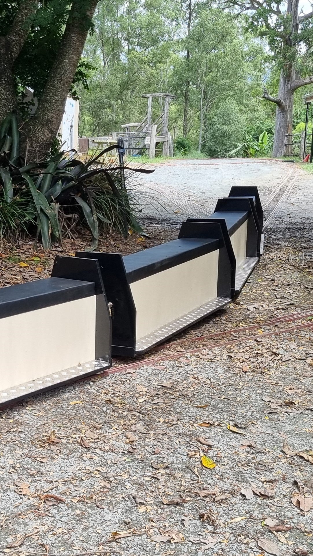 5" and 7.25" Straddle Passenger Carriages