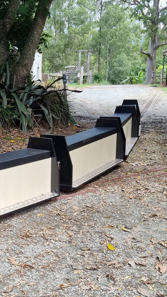 5" and 7.25" Straddle Passenger Carriages