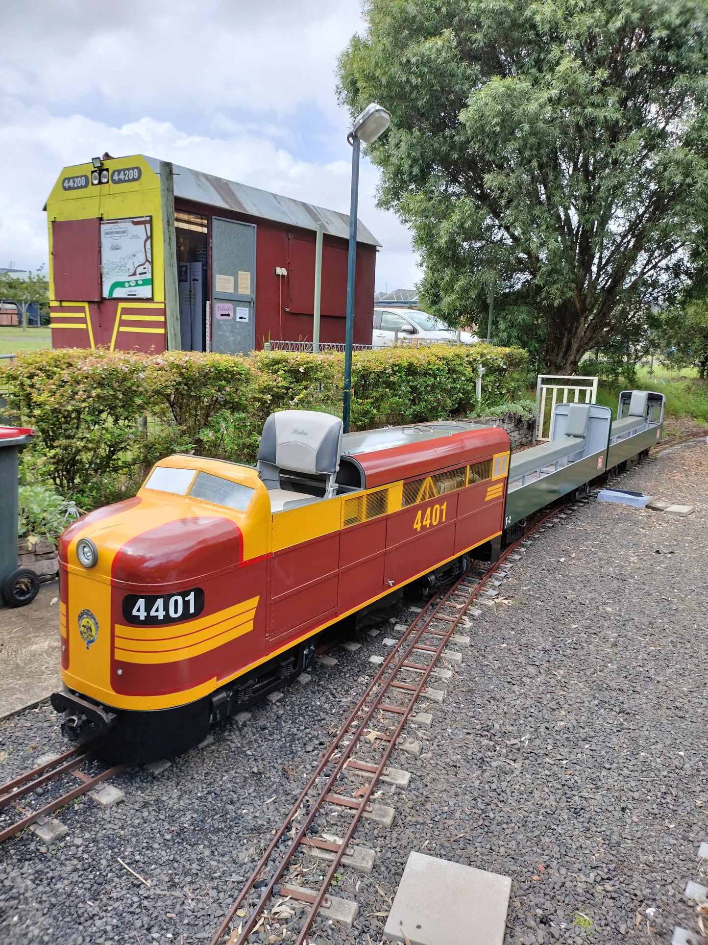 7.25" Hydraulic Locomotive 4401 - Nowra NSW - S1330