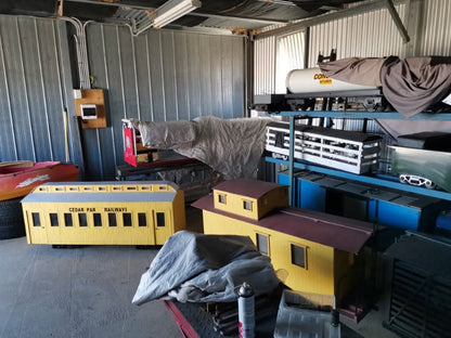 5" 422 with Passenger Carriages and Wagons - Shepparton VIC - S1337