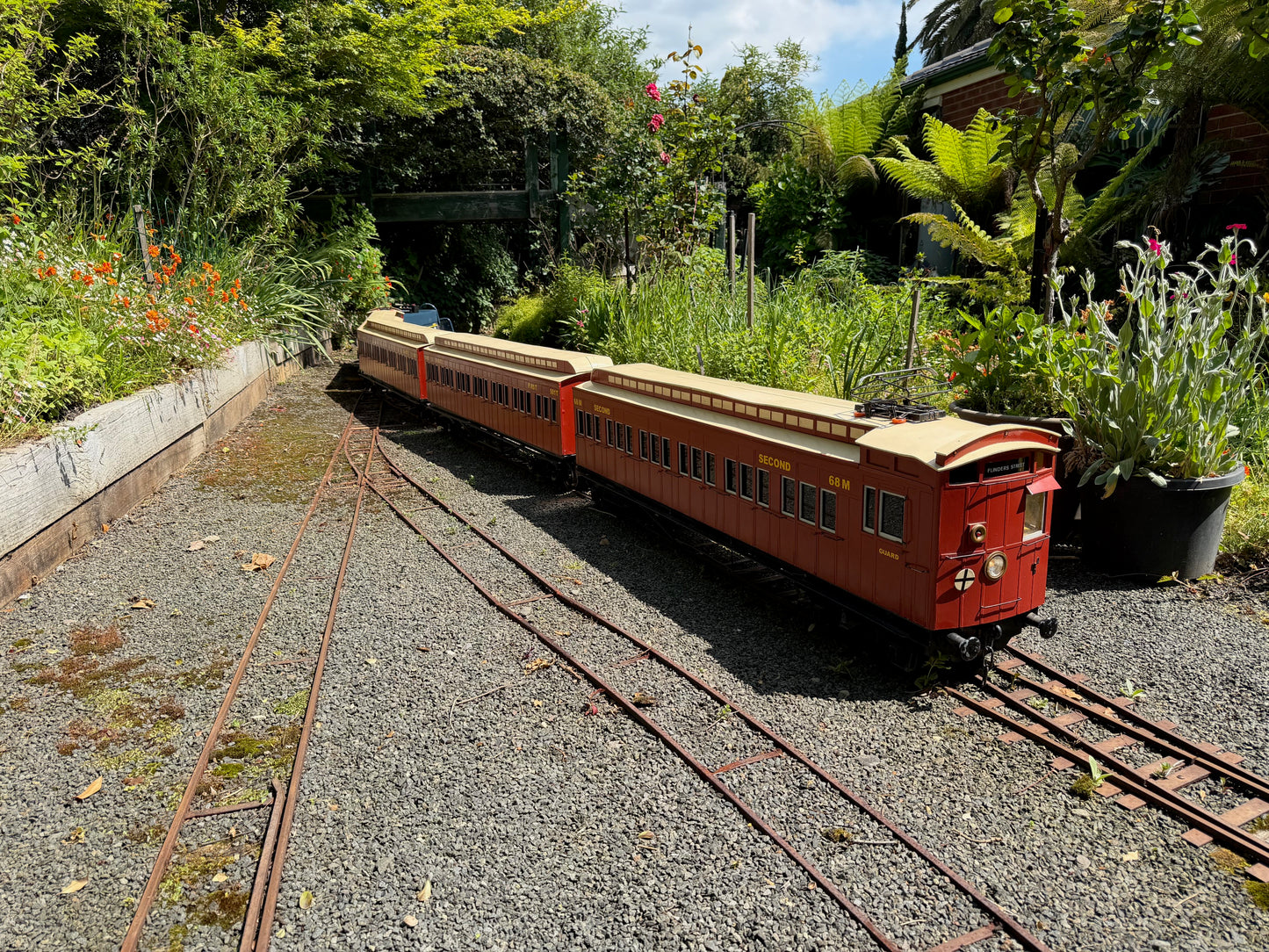 5" Melbourne Suburban Swing-door Set - Traralgon VIC - S1293