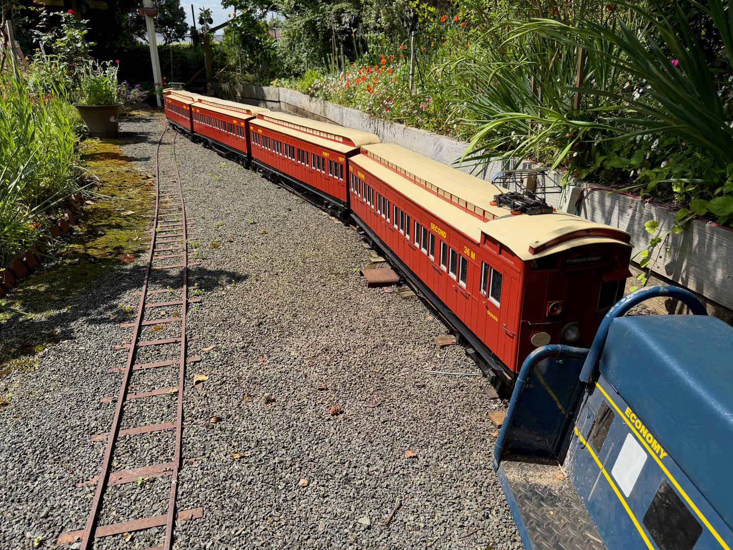 5" Melbourne Suburban Swing-door Set - Traralgon VIC - S1293